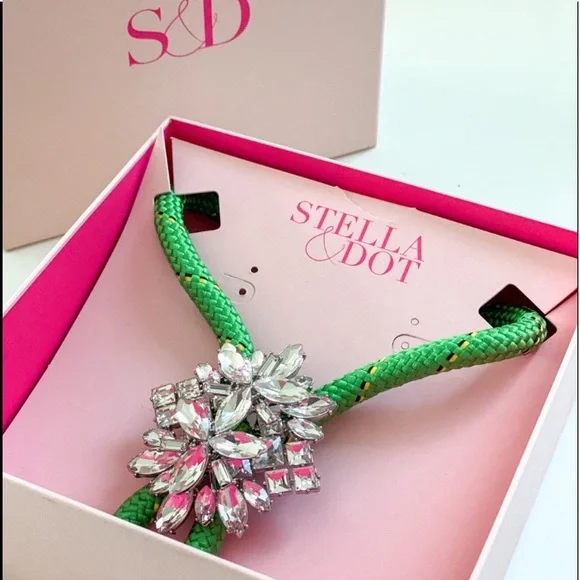 Stella & Dot | VividGreen Crystal LTD Edition ‘Know the Ropes’ Jeweled N… - Picture 8 of 8